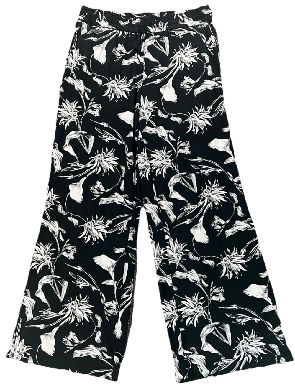 White House Black Market The Wide Leg Black And White Comfortable Tassel Pants